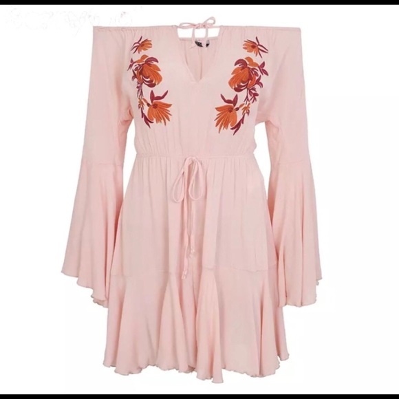 Pink floral romper, size Small - Picture 3 of 4